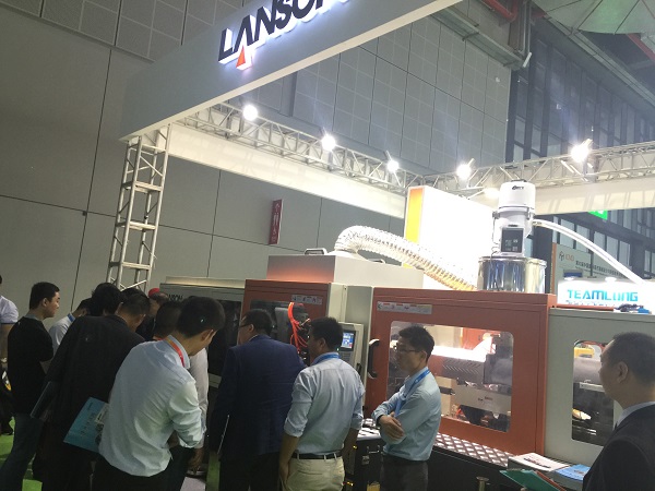 lanson medical injection molding machine in exhibition