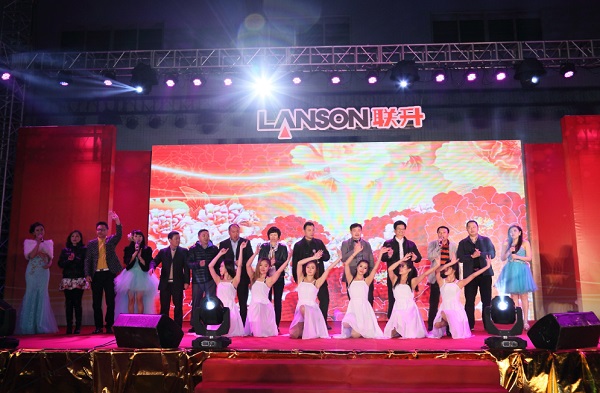 Perayaan Tahun Baru Casting Lanson